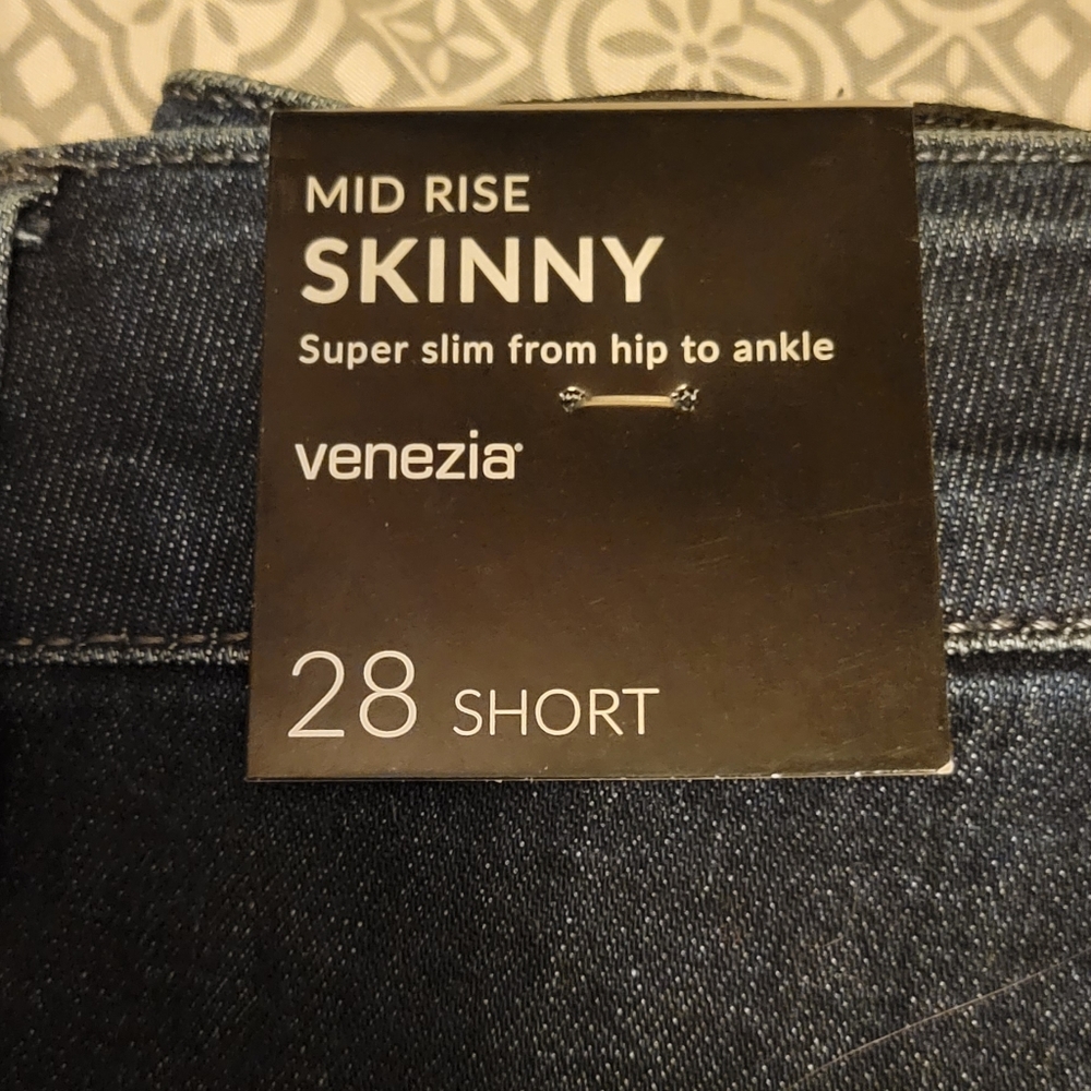 Lane Bryant Skinny Jeans - Never worn